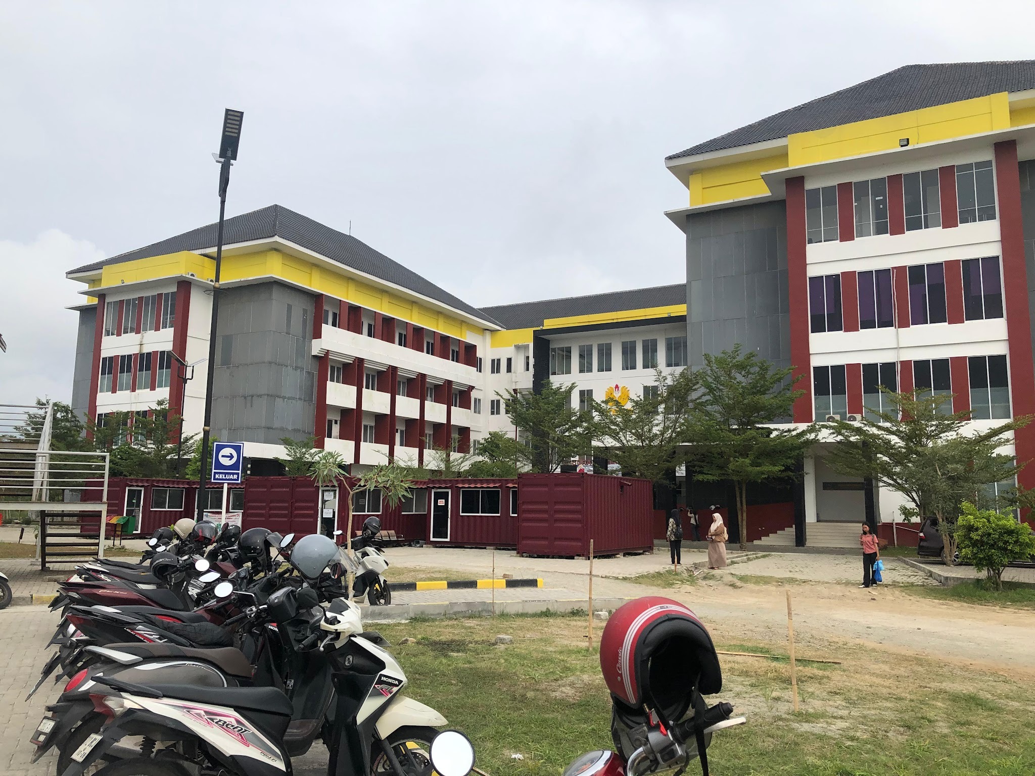 Thumbnail artikel Di Balik Genangan Kampus 2 Unsika: Pembangunan Gedung Tumbuh Lebih Cepat dari Drainase